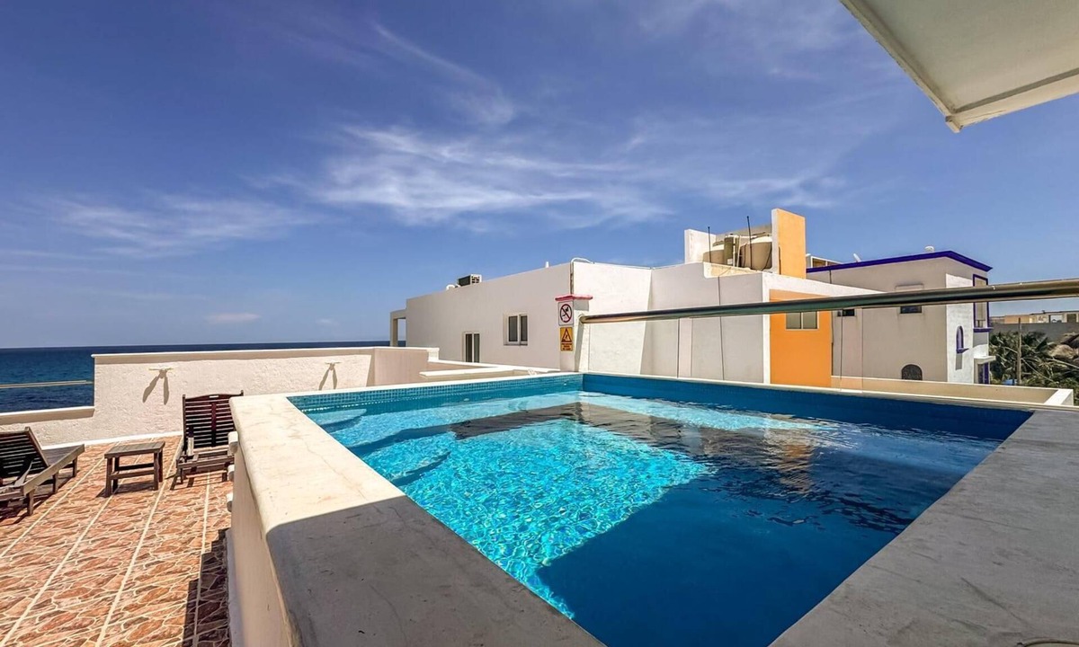Colonia Meteorologico Condo | Ground+3rd Floor Units w/Shared Rooftop Pool