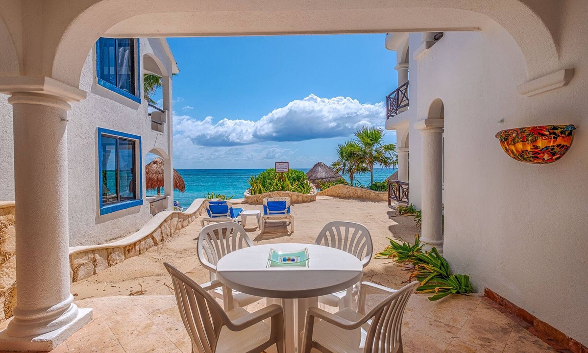 Akumal Condo | Ground-Floor Beachfront Condo with Pool & Daily Service
