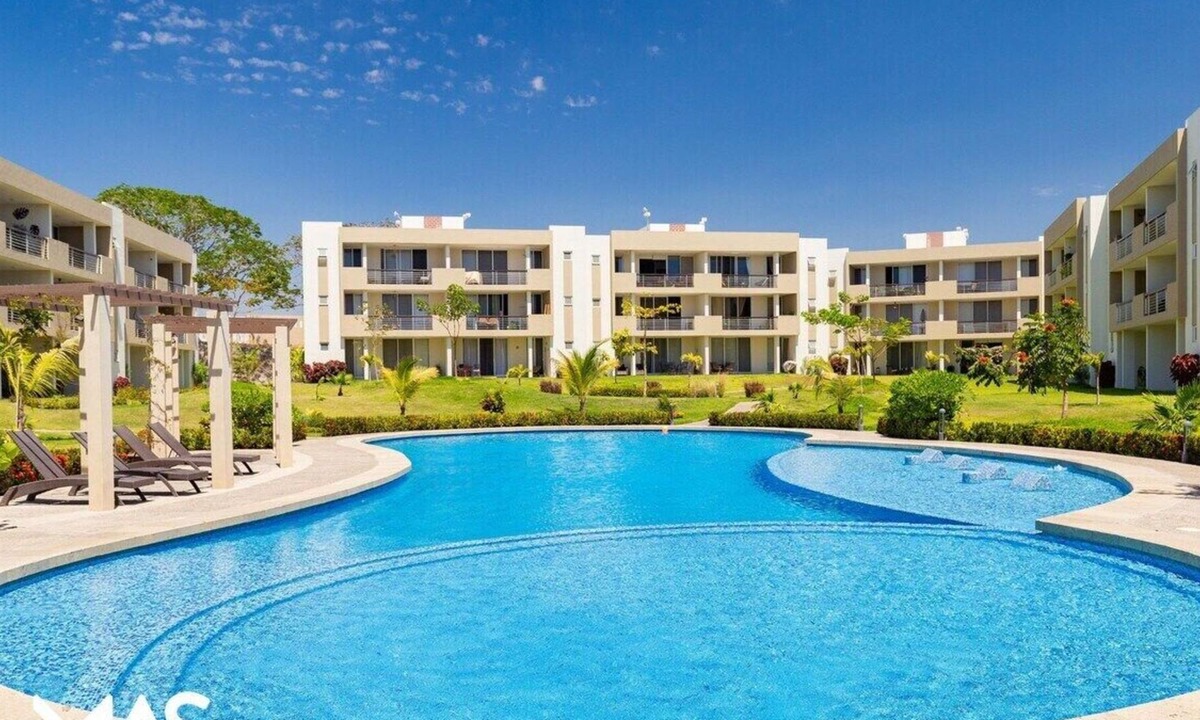 Valle Dorado Apartment | Ground floor | Pool | 10min away from beach