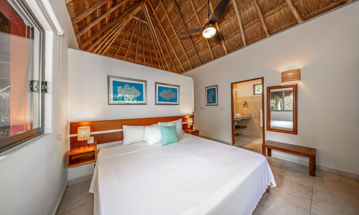 Gonzalo Guerrero Ski Chalet | GS128. Garden Suite King