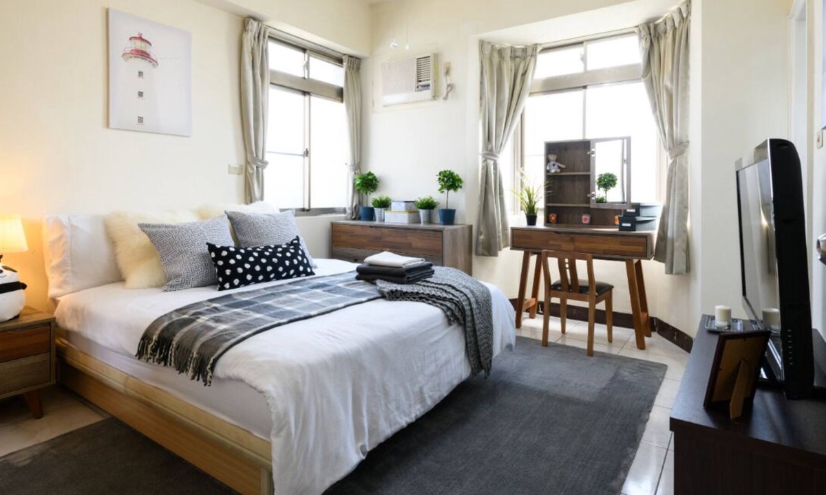Xinyi Apartment | ★H&K 3/2 Cozy Taipei 101 Views【World Trade Center Station】