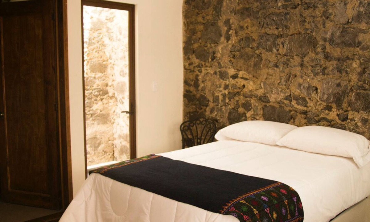 Teziutlan Hostel | Habitación Dentro de Hermoso Hostal Como de Cuento