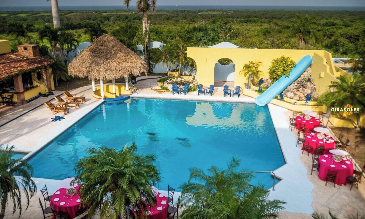 Pueblo Viejo House | Hacienda Girasoles Tampico