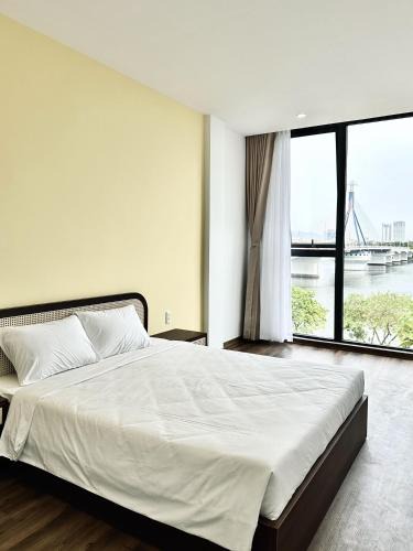 Hai Chau Hotel | Han Riverine Hotel & Cafeteria DaNang