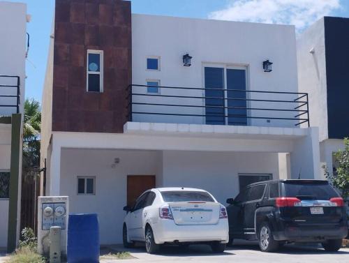 Ciudad Juarez House | Hermosa casa a 5 minutos del consulado Americano, cuenta con 3 recamaras, sistema de refrigeración y calefacción