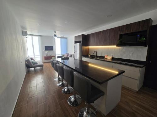Lomas de Mazatlan Apartment | hermoso departamento totalmente equipado ,céntrico, aberca, elevador , estacionamiento privado
