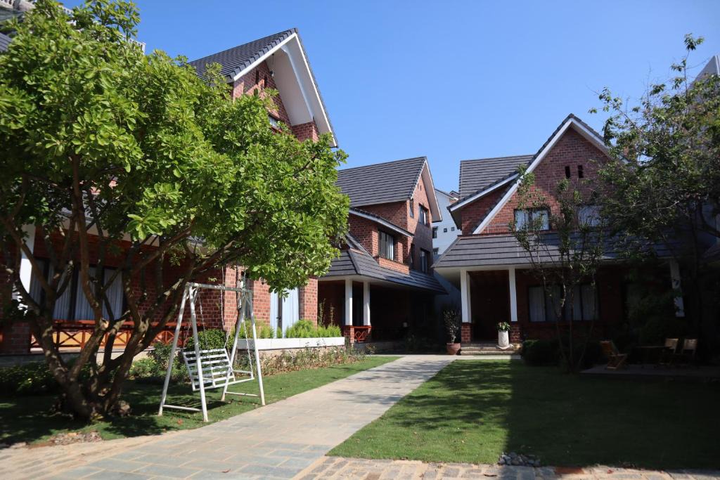Phuong Hotel | Hoang Loc Villa