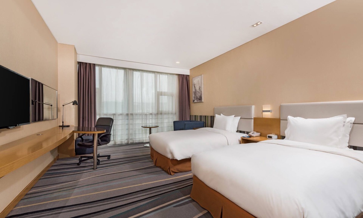 Jintai District Hotel | Holiday Inn Express Baoji City Centre by IHG