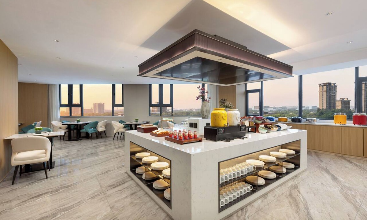 Laoting County Hotel | Holiday Inn Express Tangshan Harbor by IHG
