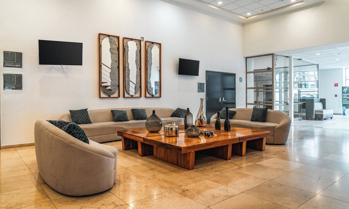 Zapopan Hotel | Holiday Inn Guadalajara Patria Universidad by IHG