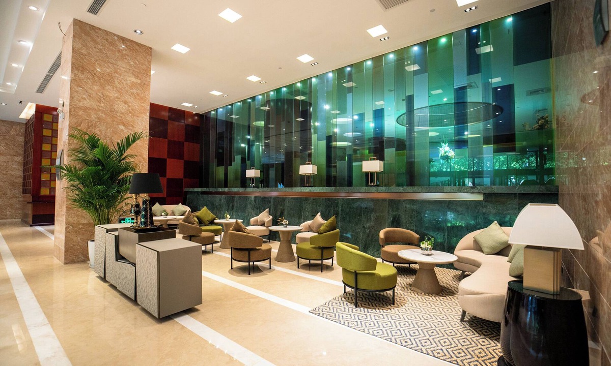 Pudong Hotel | Holiday Inn Shanghai Pudong Nanpu by IHG