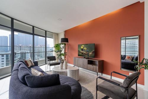 Hang Xanh Apartment | Homes by IDG 3BR Retreat in City Garden