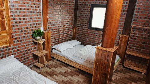 Moc Chau Hotel | Homestay cọ bua