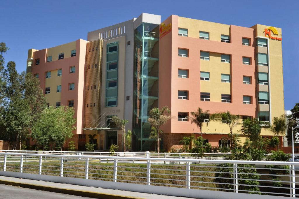 Zona Expo Hotel | Hostalia Hotel Expo & Business Class
