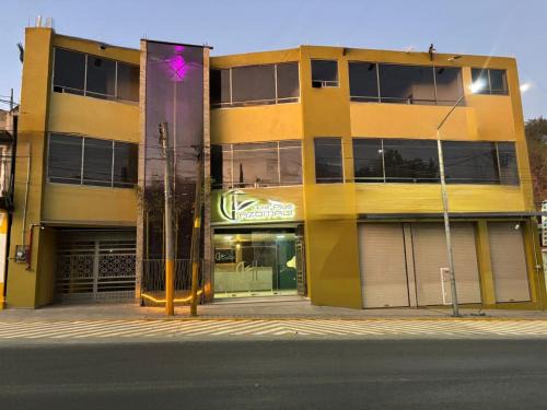 Tula de Allende Hotel | Hotel Azomali plus