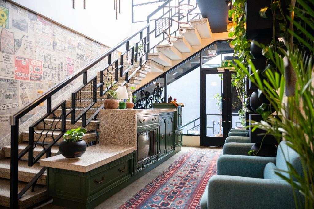 Avenida Revolucion Hotel | Hotel Boutique Lafayette Tijuana