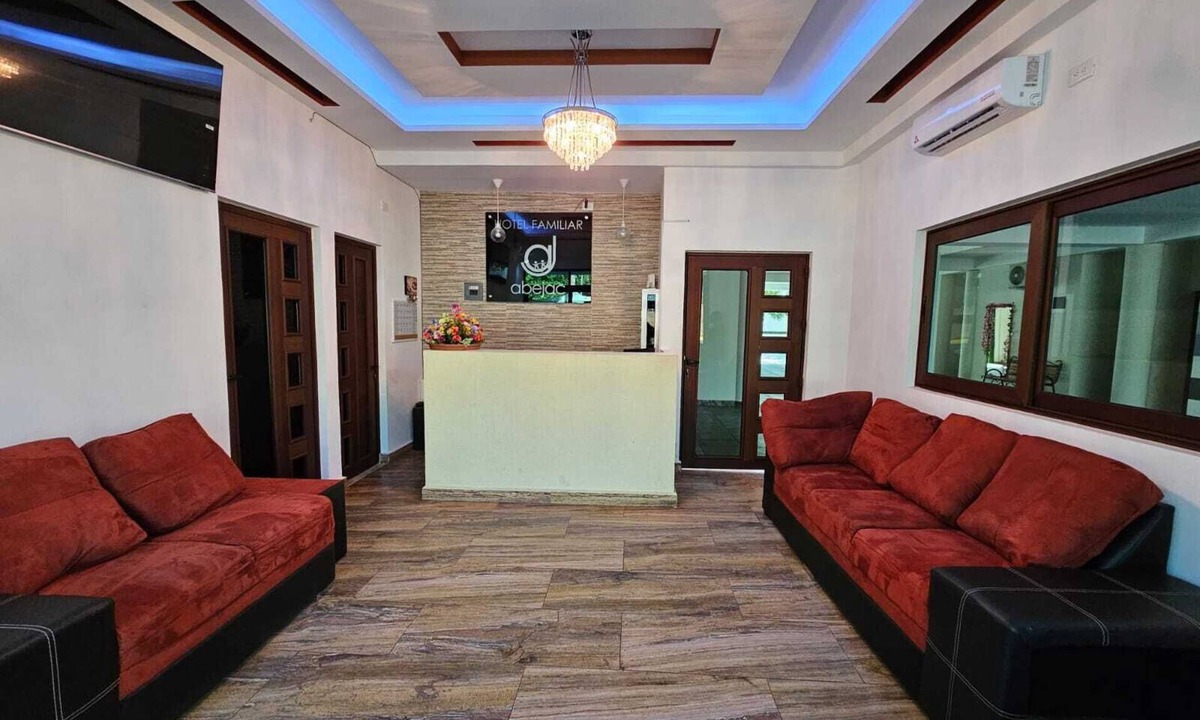 Brisas de Zicatela Hotel | Hotel Familiar Abejac