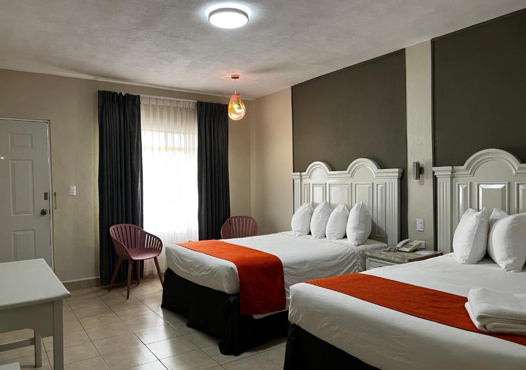 Nuevo Laredo Hotel | HOTEL LOS ROBLES