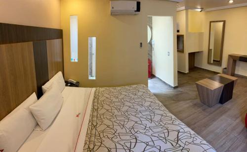 Ixtapalapa Hotel | HOTEL M ELITE ROJO