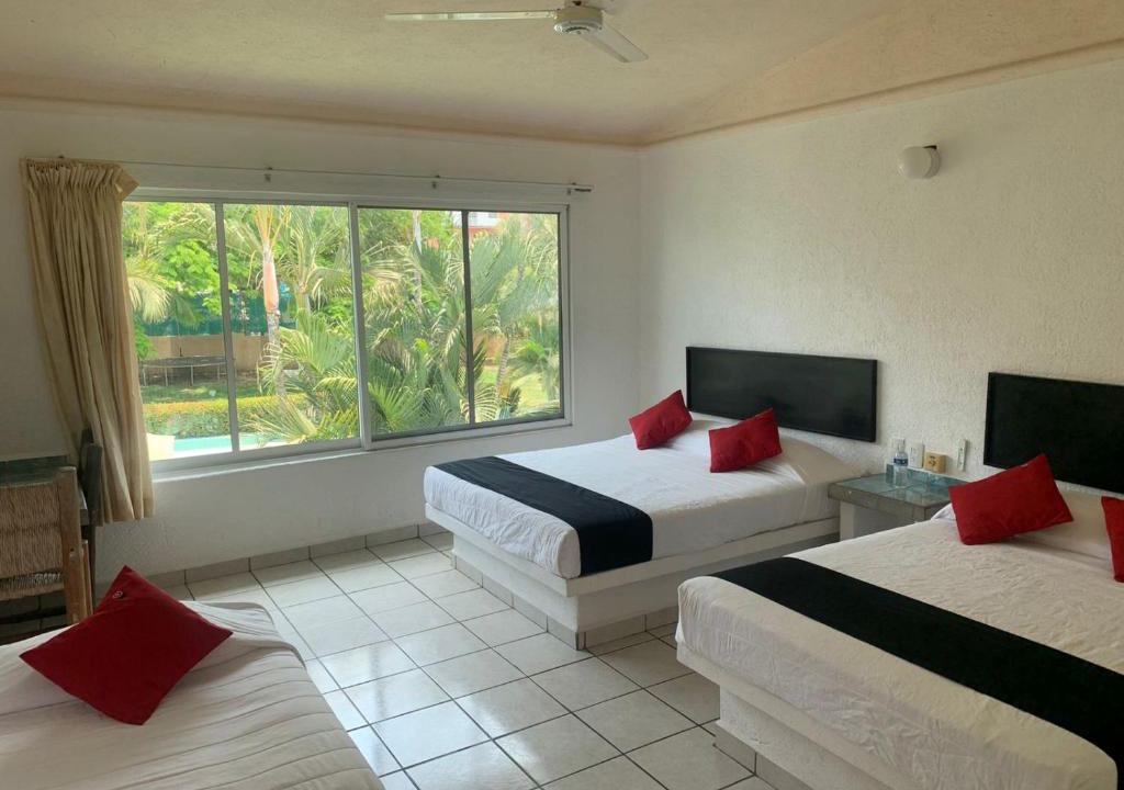Manzanillo Hotel | Hotel Parotas Manzanillo