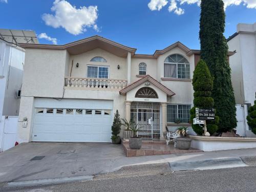 Chihuahua Villa | House in a private gated community