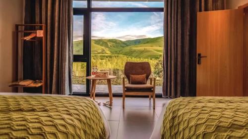 Xinyuan Hotel | Houshan Park House
