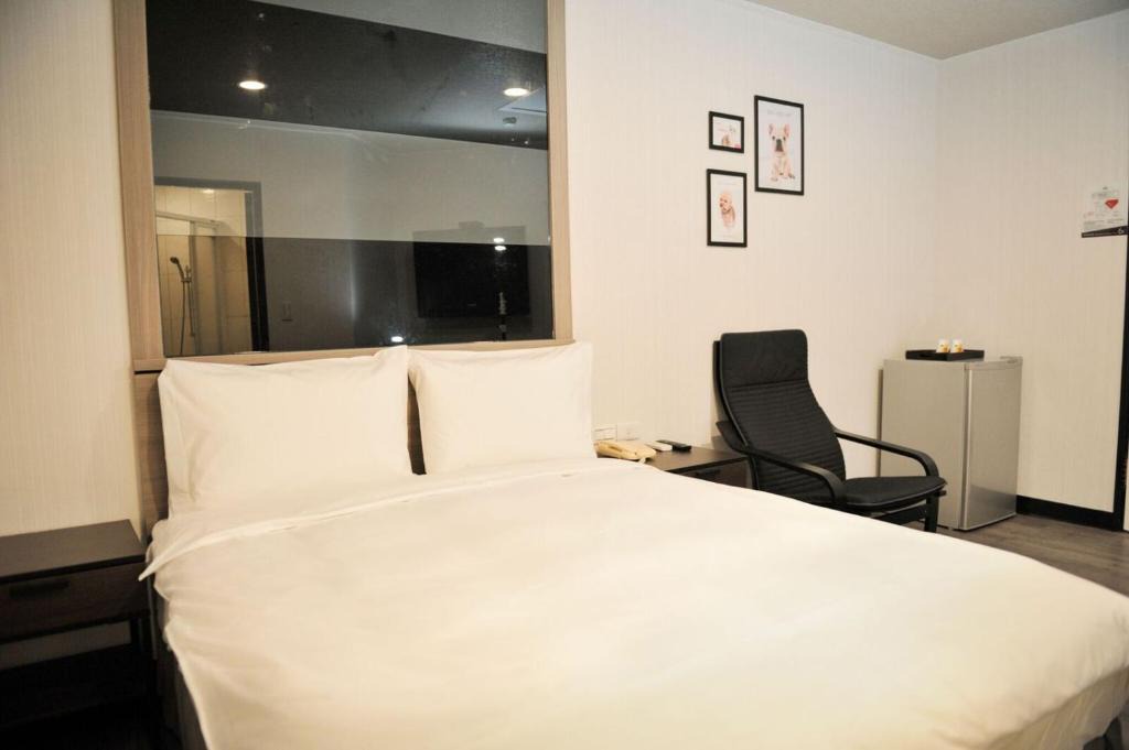 Central District Hotel | Huang Kai Hotel