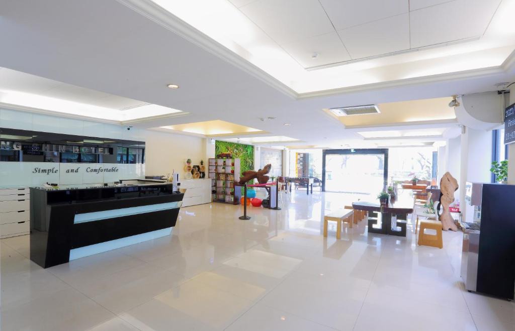Huang Shin Business | Xitun District