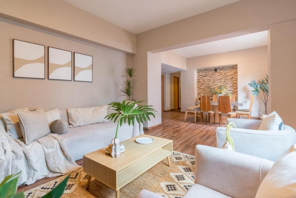 Granada Apartment | Huge 4BR super located