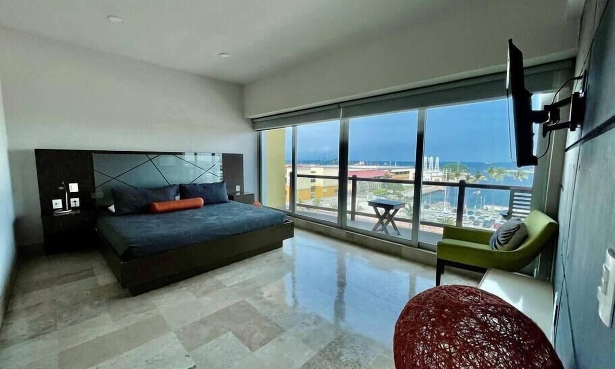 Palmar de Aramara Condo | Incredible sunrise overlooking the sea