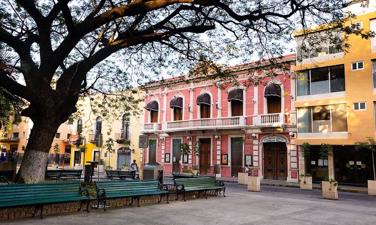 Merida Apartment | Independent Apartment Wifi AC, Stove, Fridge, TV