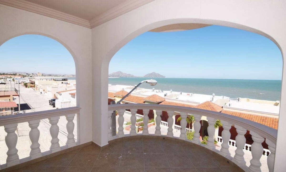 San Felipe House | Jerry Beach Club House