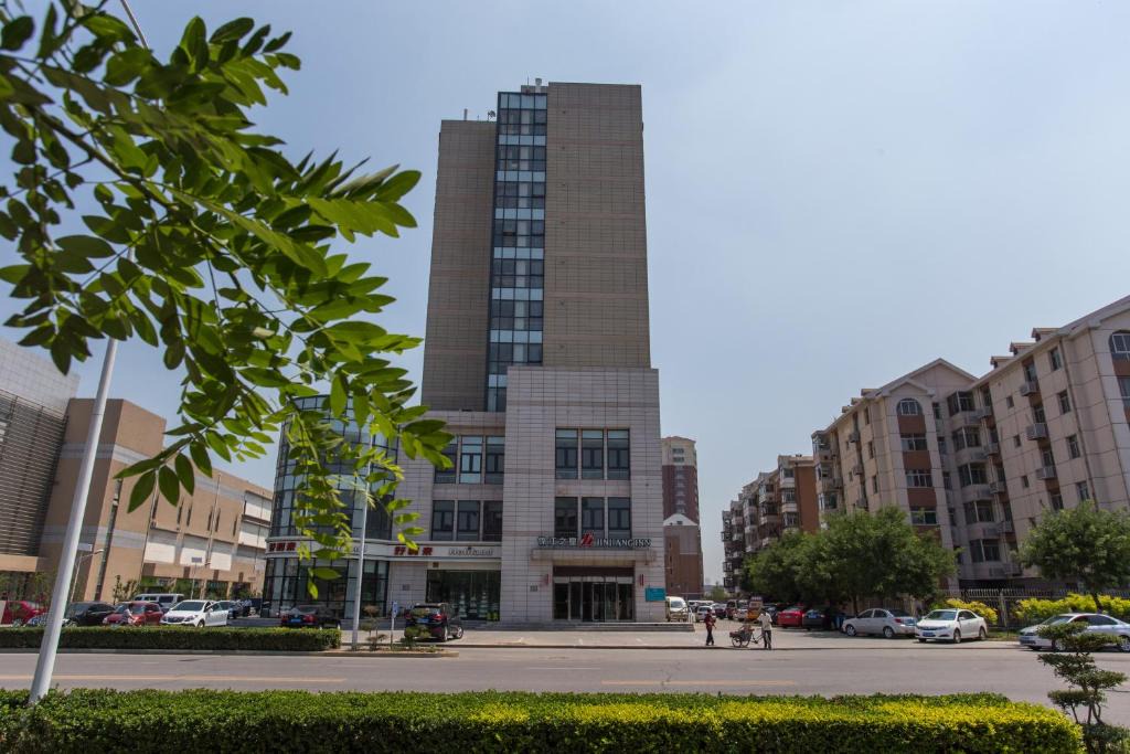 Xiqing Qu Hotel | Jinjiang Inn Tianjin South Railway Station