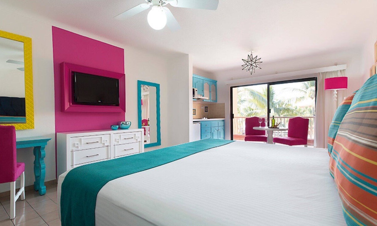 South Hotel Zone Resort | Junior Suite at the Villa del Palmar - Puerto Vallarta - All Inclusive option