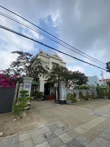 Quang Xuong House | Khách Sạn Phú Gia