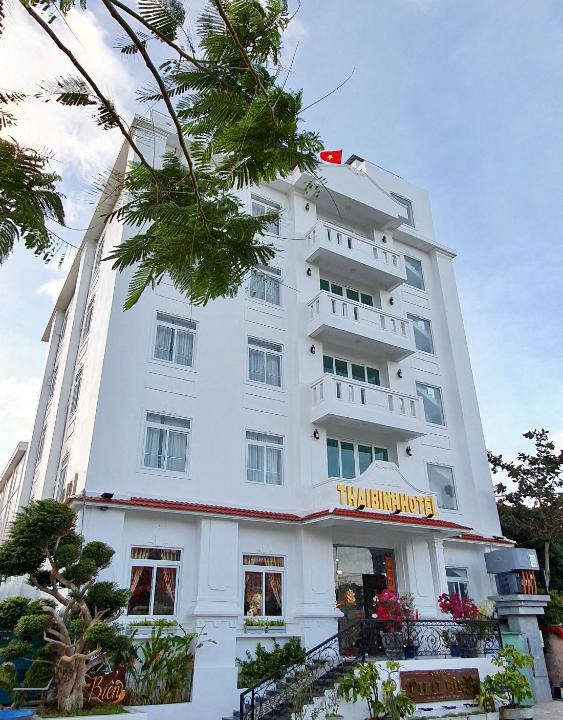 Con Son Hotel | Khách sạn Thái Bình