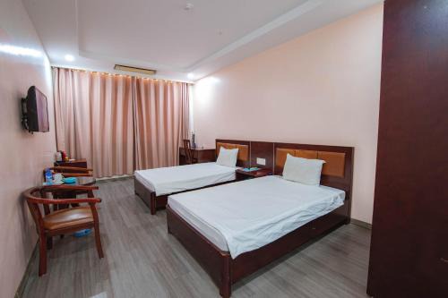Cam Pha Hotel | Khách sạn Vân Long