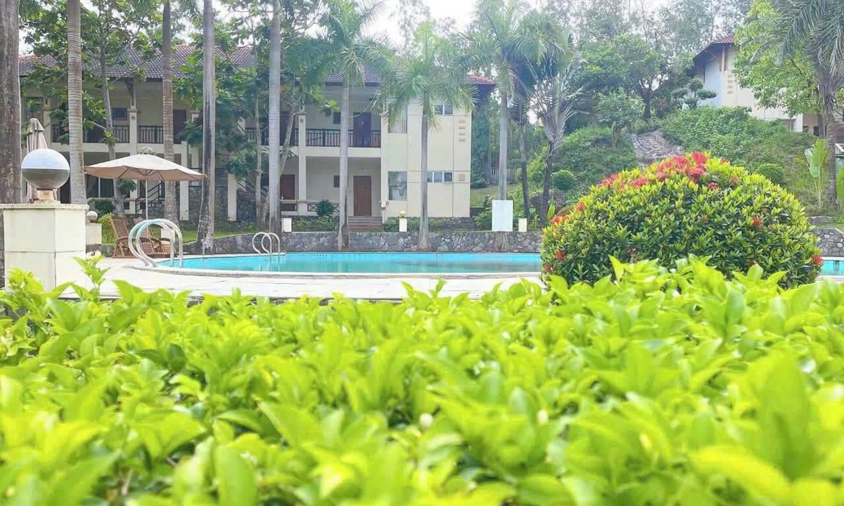 Binh Son Hotel | Khach San Hoang Mai