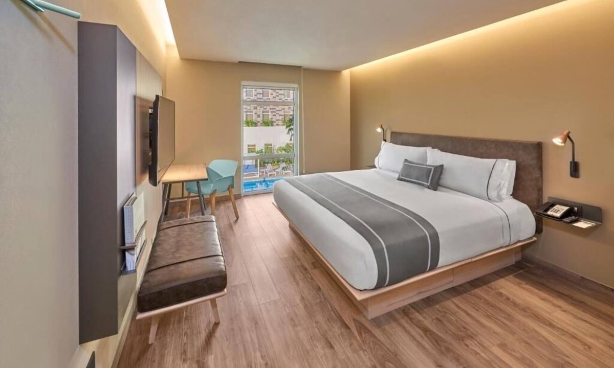 El Sauzal Hotel | King Room in Ensenada | Rooftop Pool & Free Breakfast