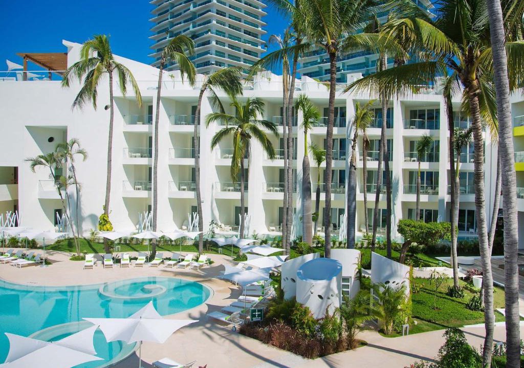 North Hotel Zone Hotel | Krystal Grand Puerto Vallarta - All Inclusive