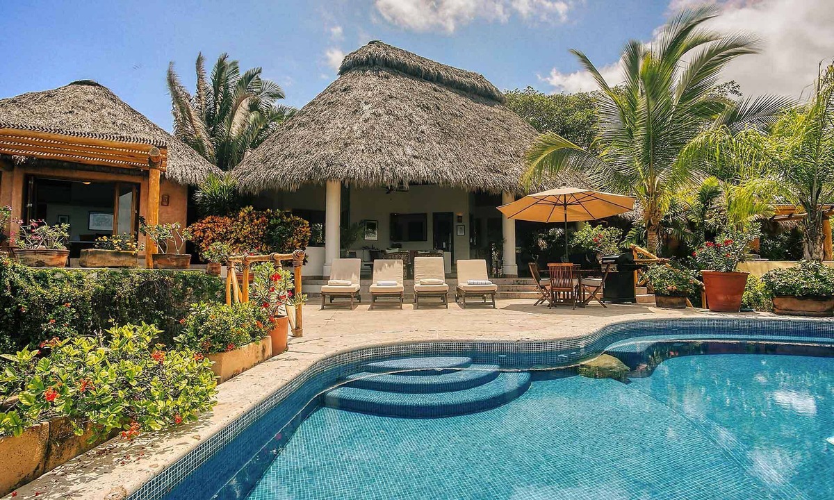 San Francisco Villa | La Casa Ortalis & Casita - Spectacular Oceanfront Home in San Pancho!