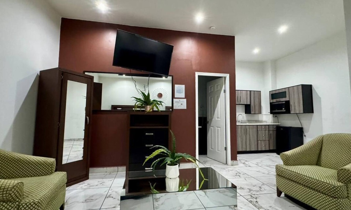 Ciudad Juarez Hotel | La frontera suites motel