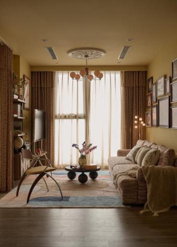 Van Giang Apartment | LangX Ecopark Sky Forest - Dolce Apartment
