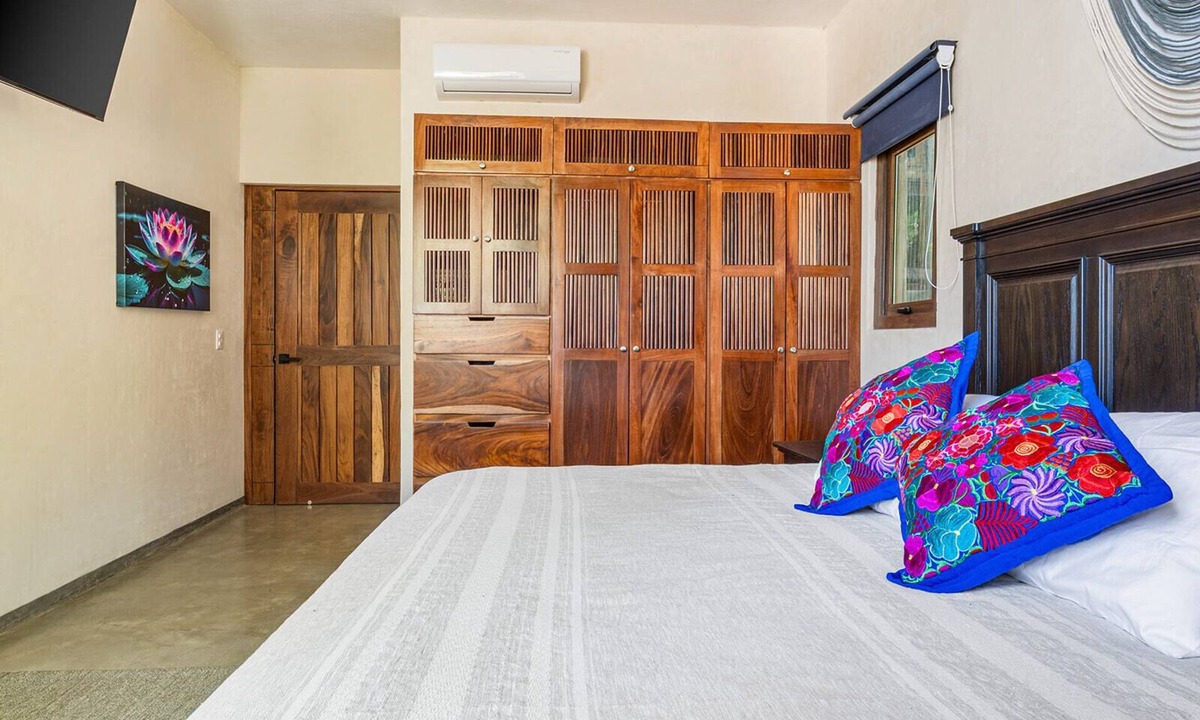 North End House | Loma Verde - Luxury 4 Bedroom Villa