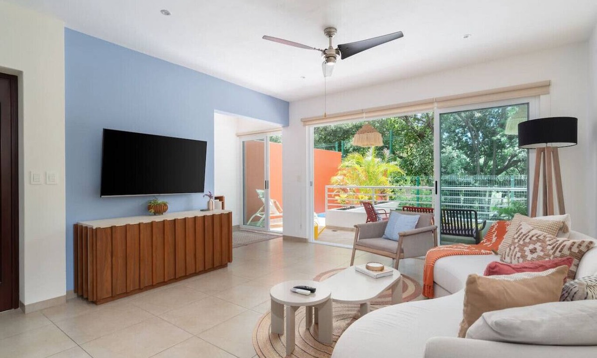 Ejidal Condo | Long term rental min 6 months w/private plunge in artist area PDC