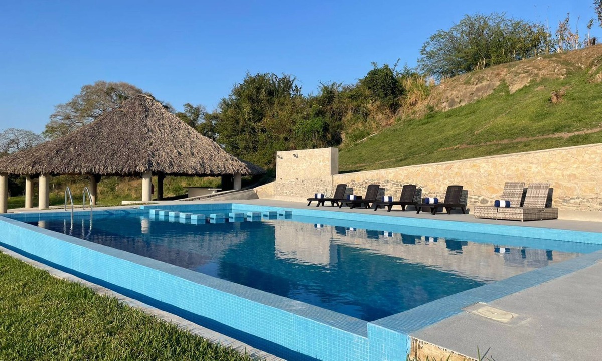 Cotaxtla Hotel | LOS BAMBUES