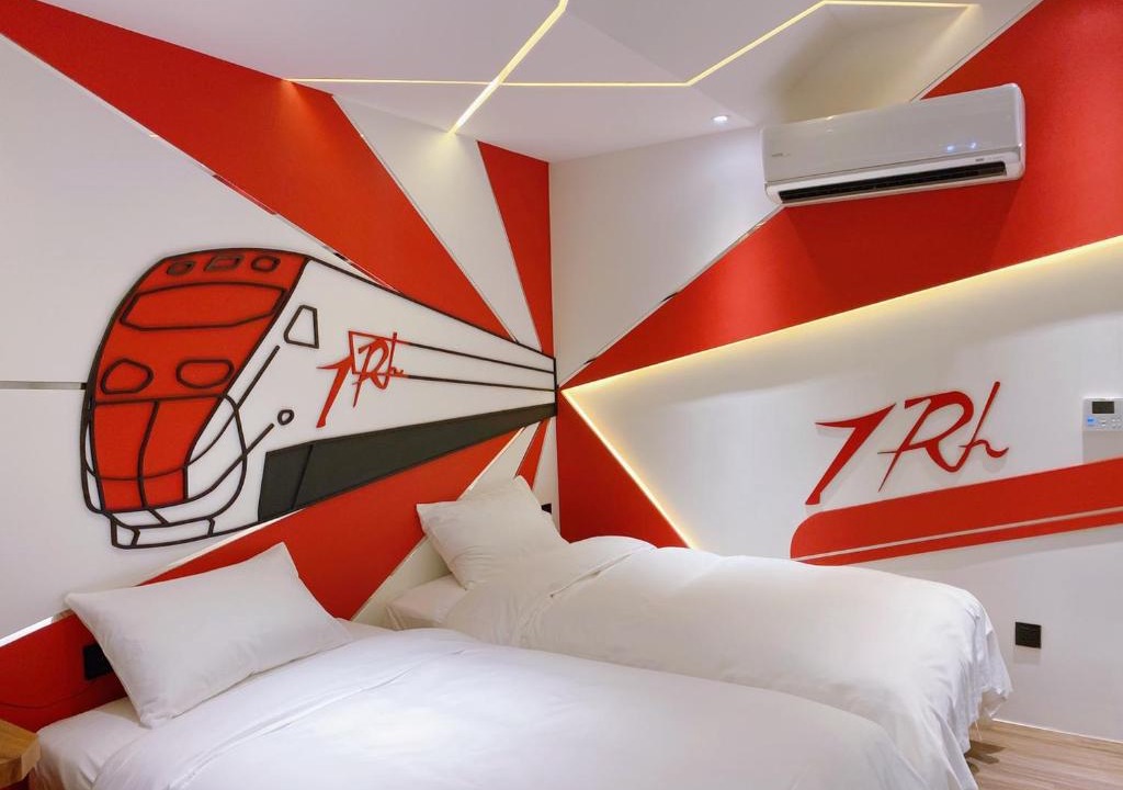 Jiaoxi Hotel | Love Tong