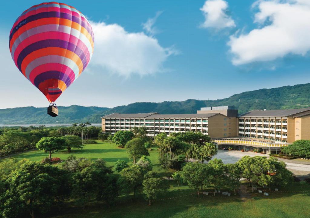 Luye Hotel | Luminous Hot Spring Resort & SPA