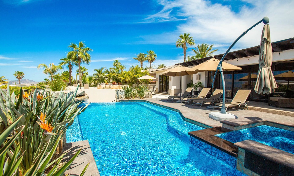 Cabo San Lucas House | Luxurious Modern Villa w/private pool & jacuzzi,10mins from Downtown +Springrate