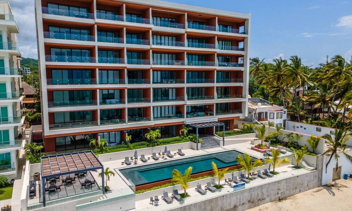 Bucerias Condo | Luxury 2 bed/2 bath Beach Front Condo - Bucerias